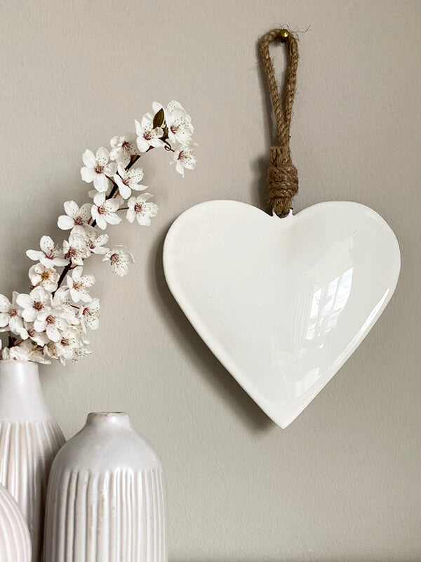 Enamel Hanging Heart Large 01