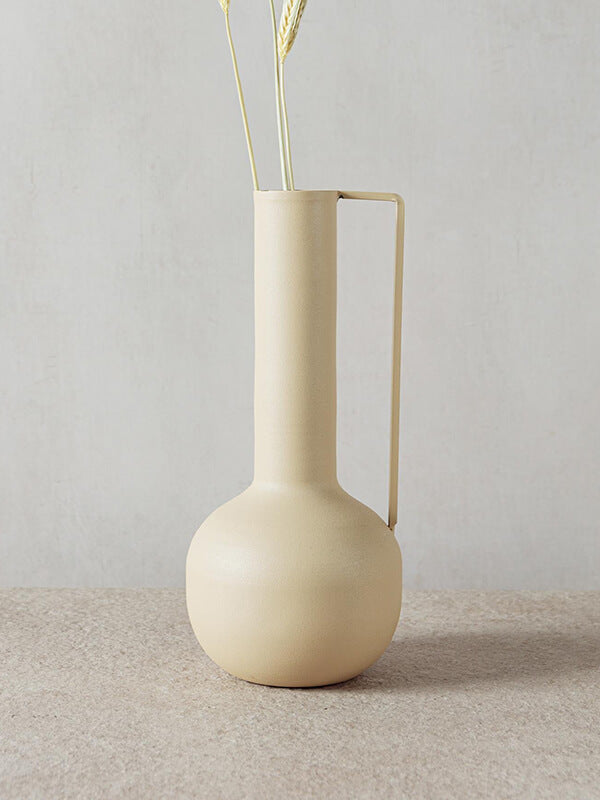 Mona Metal Vase Sand 01