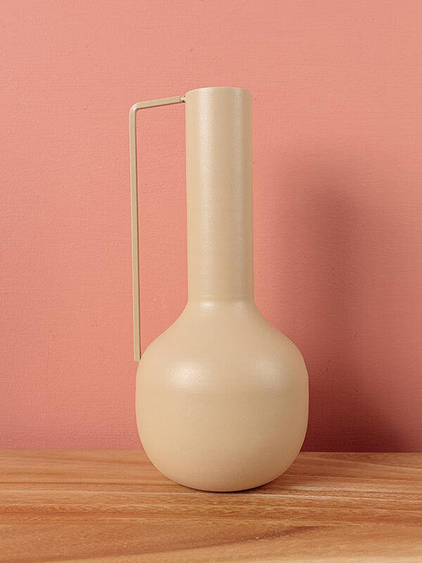 Mona Metal Vase Sand 02